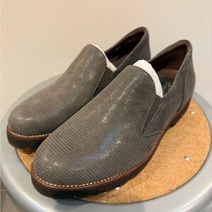 Earthies Gray Slip-On Loafers